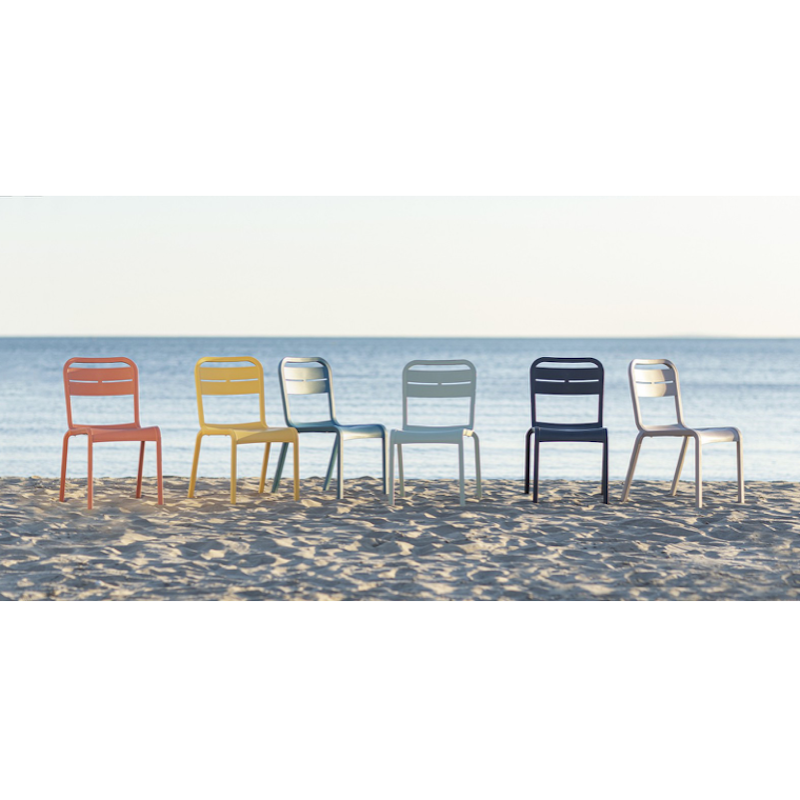Chaise CANNES Grosfillex couleurs plage
